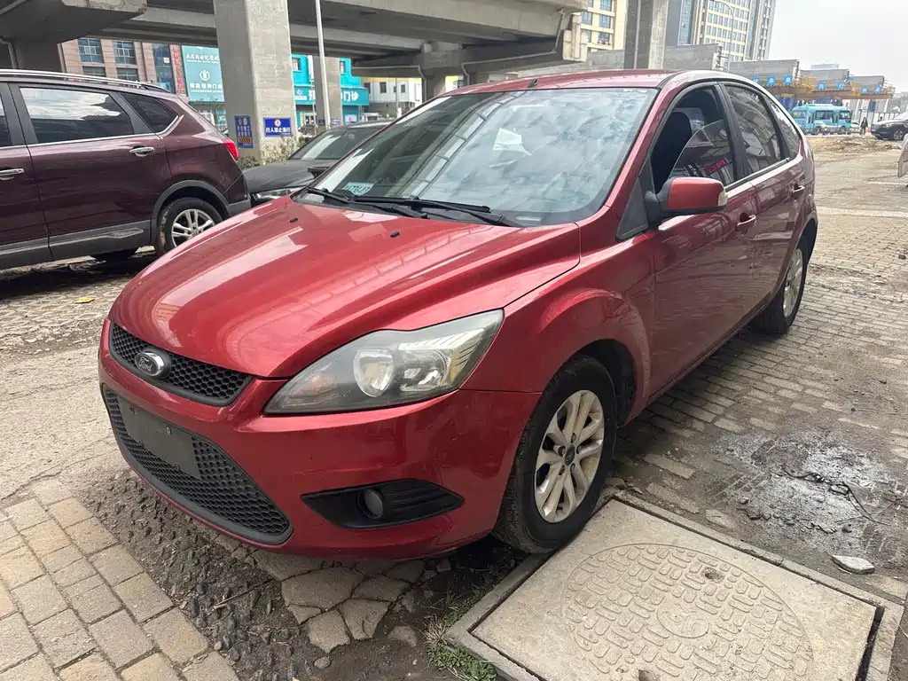 Ford Focus 2015 — фото 1