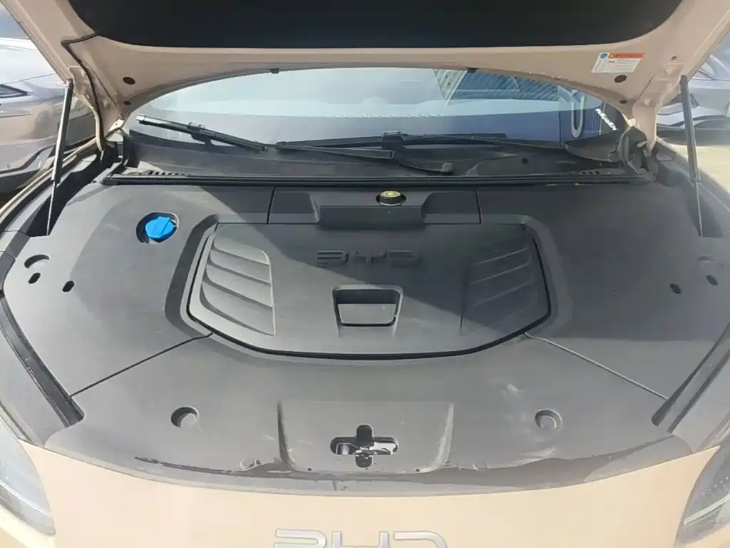 BYD Seal 06GT 2025 — фото 20