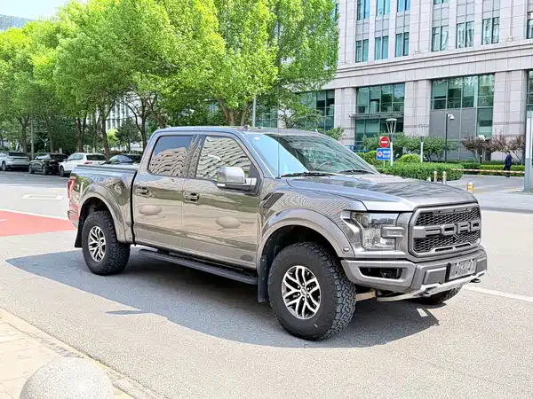 Ford F-150 Raptor 2018