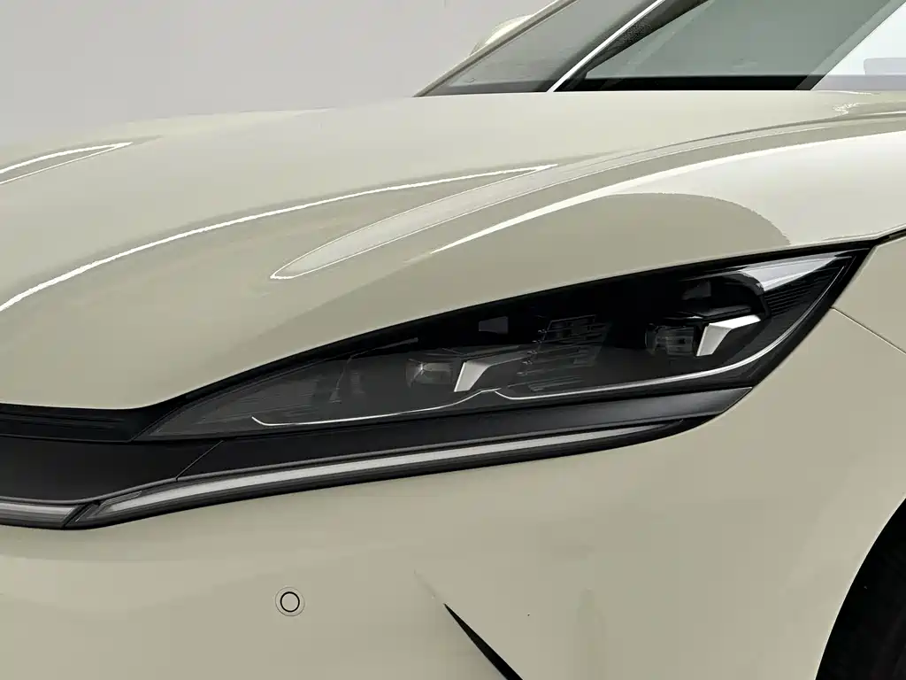 BYD Qin L 2025 — фото 14