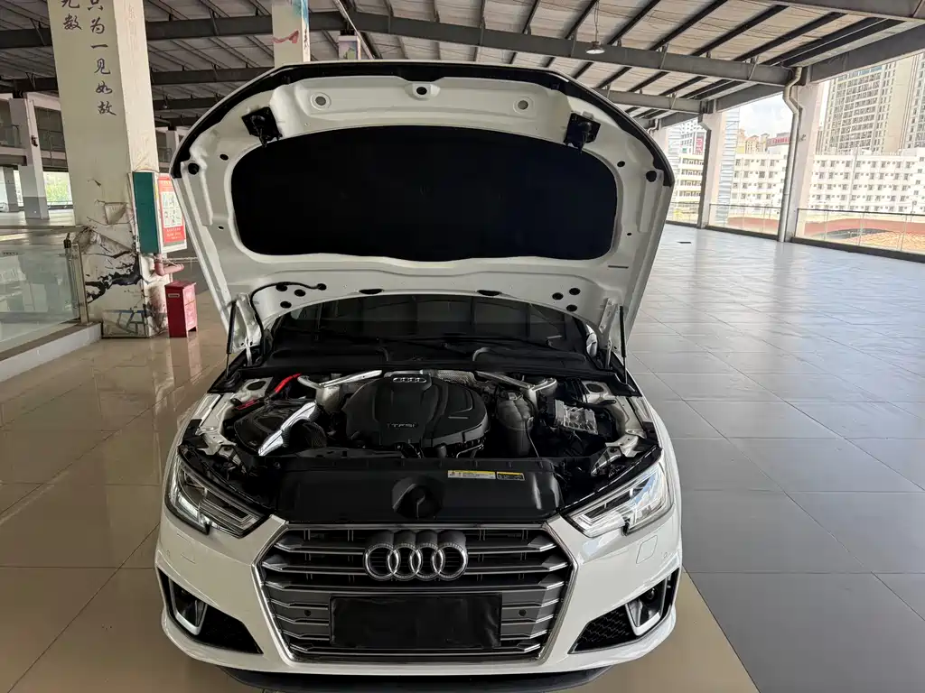 Audi A4L 2019 — фото 17