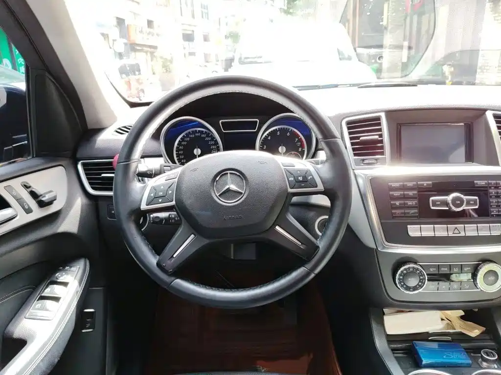 Mercedes-Benz M-Class 2014 — фото 3