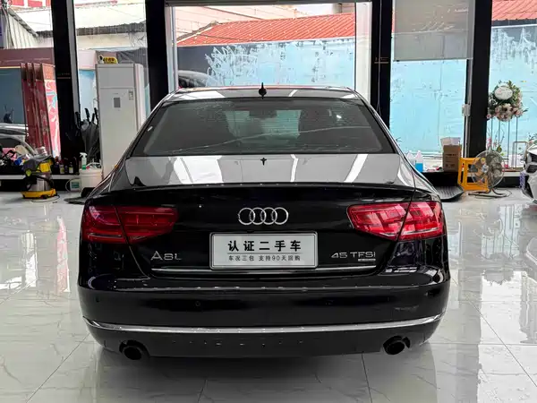 Audi A8 2013