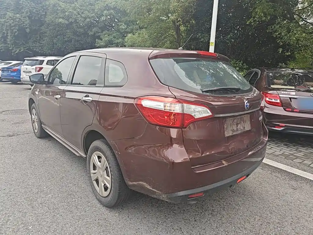 Venucia T70 2016
