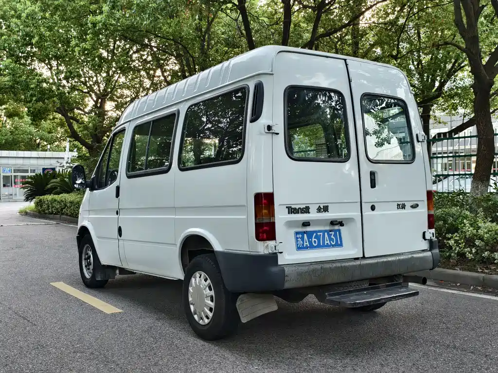 Ford Classic Transit 2016 — фото 6