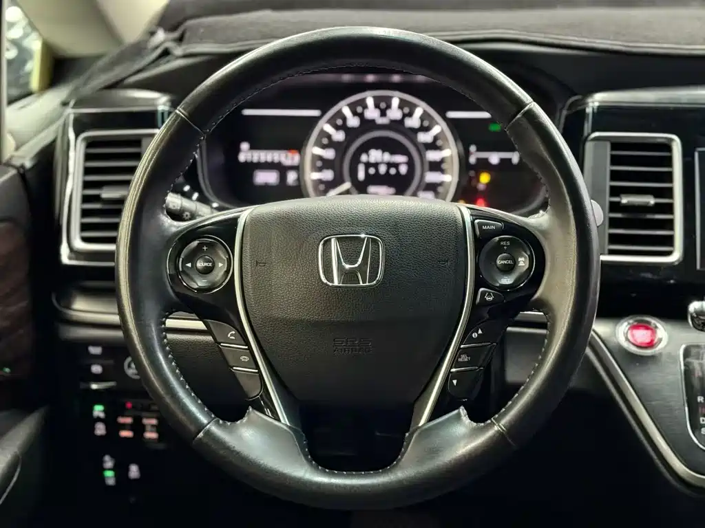 Honda Elysion 2016 — фото 5