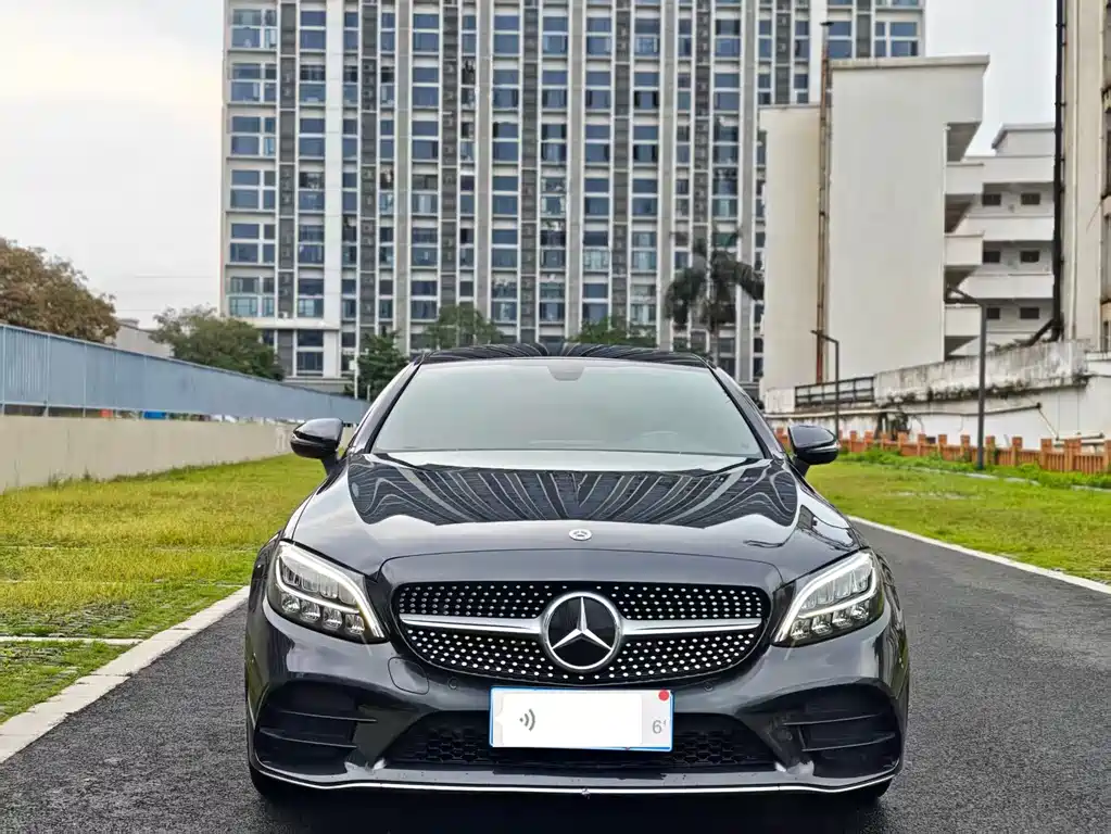 Mercedes-Benz C-Class 2021