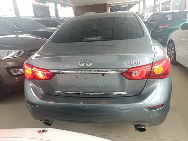 Infiniti Q50L 2017