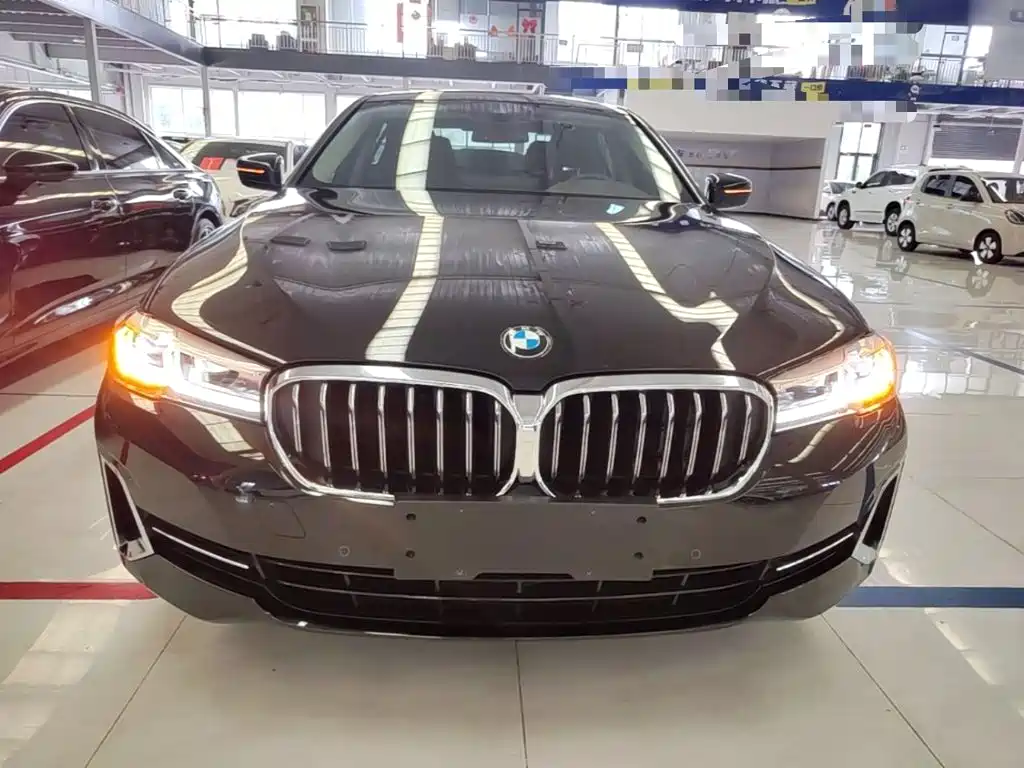 BMW 5 Series 2023
