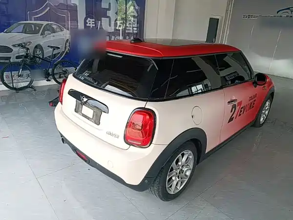 MINI MINI 2018