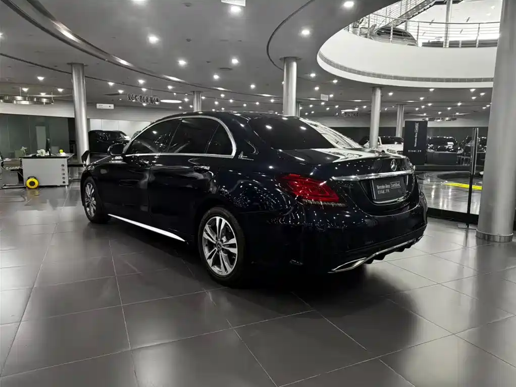 Mercedes-Benz C-Class 2019