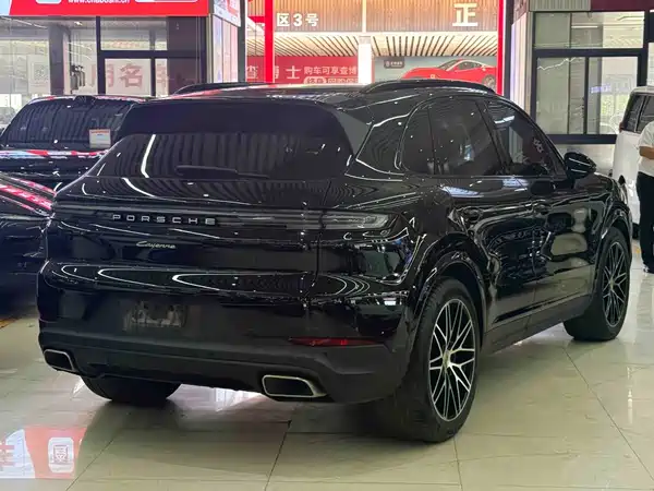 Porsche Cayenne 2024