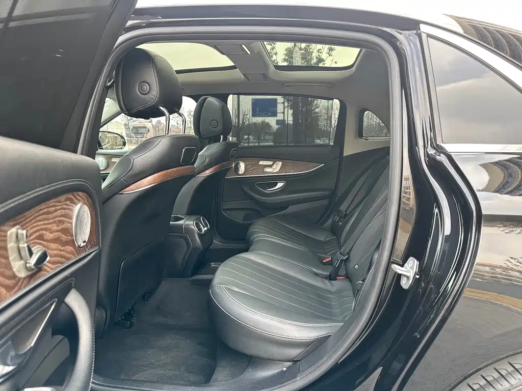 Mercedes-Benz E-Class 2019