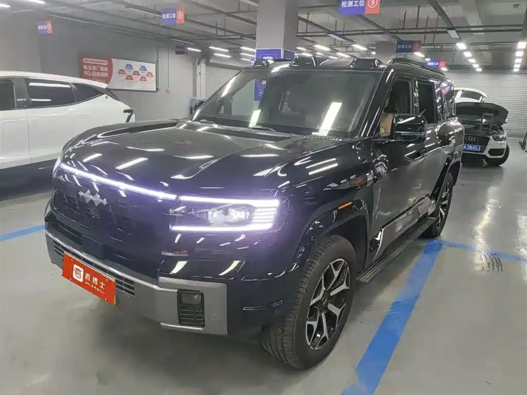 Fang Cheng Bao Leopard 8 2025