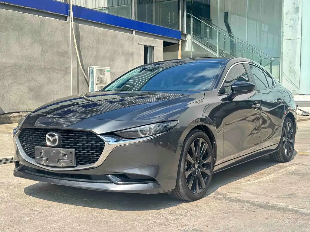 Mazda 3 Axela 2024