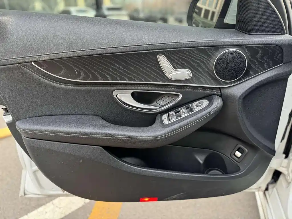 Mercedes-Benz C-Class 2019 — фото 11
