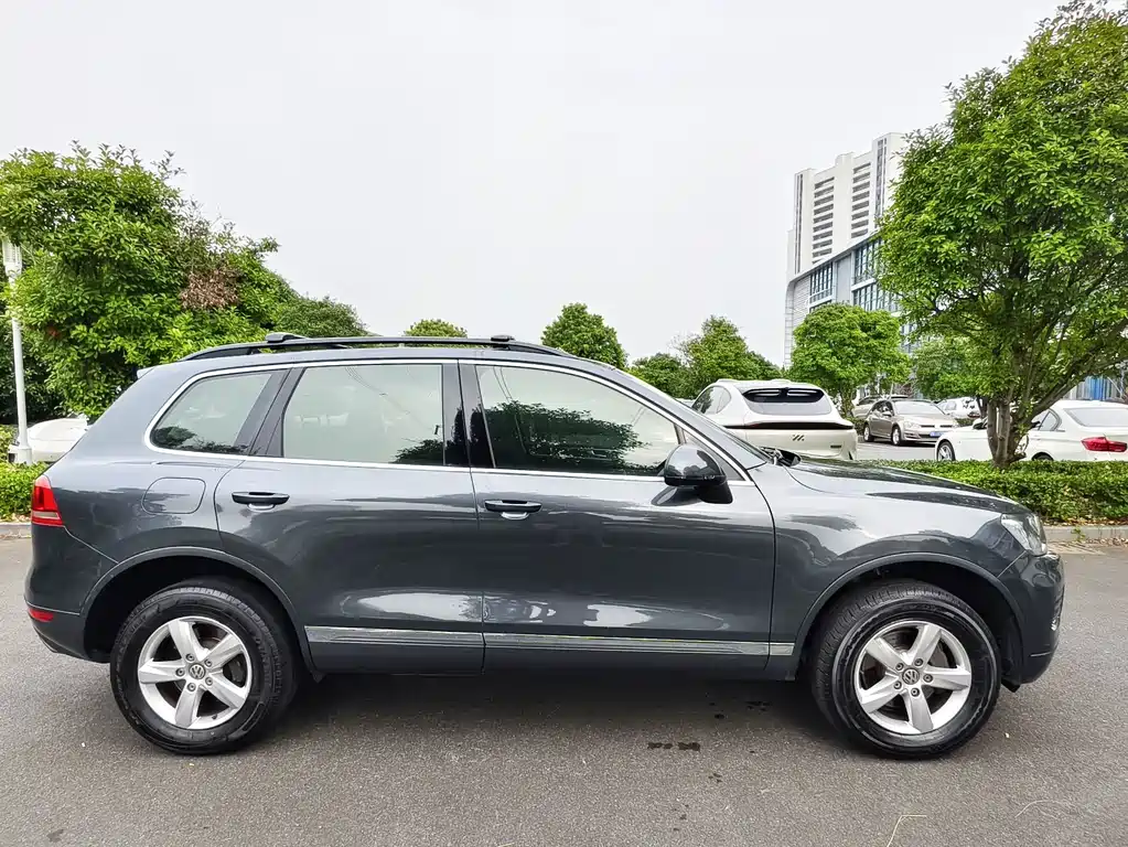 Volkswagen Touareg 2011