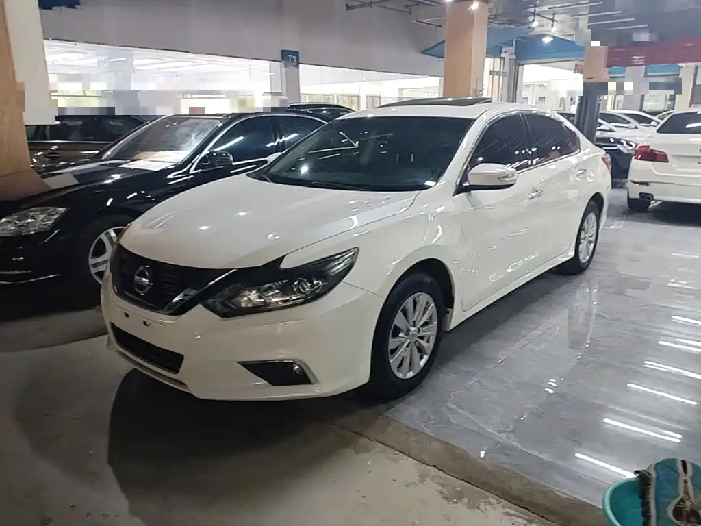 Nissan Teana 2017 — фото 1