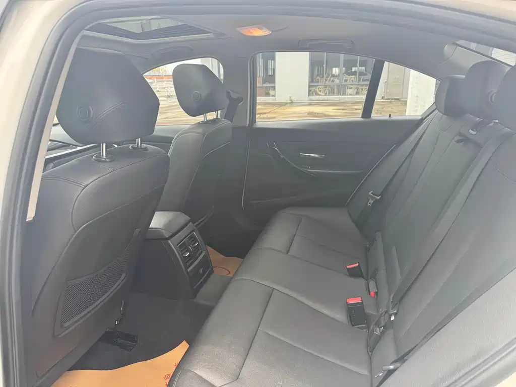 BMW 3 Series 2016