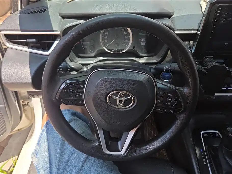 Toyota Corolla 2021 — фото 15