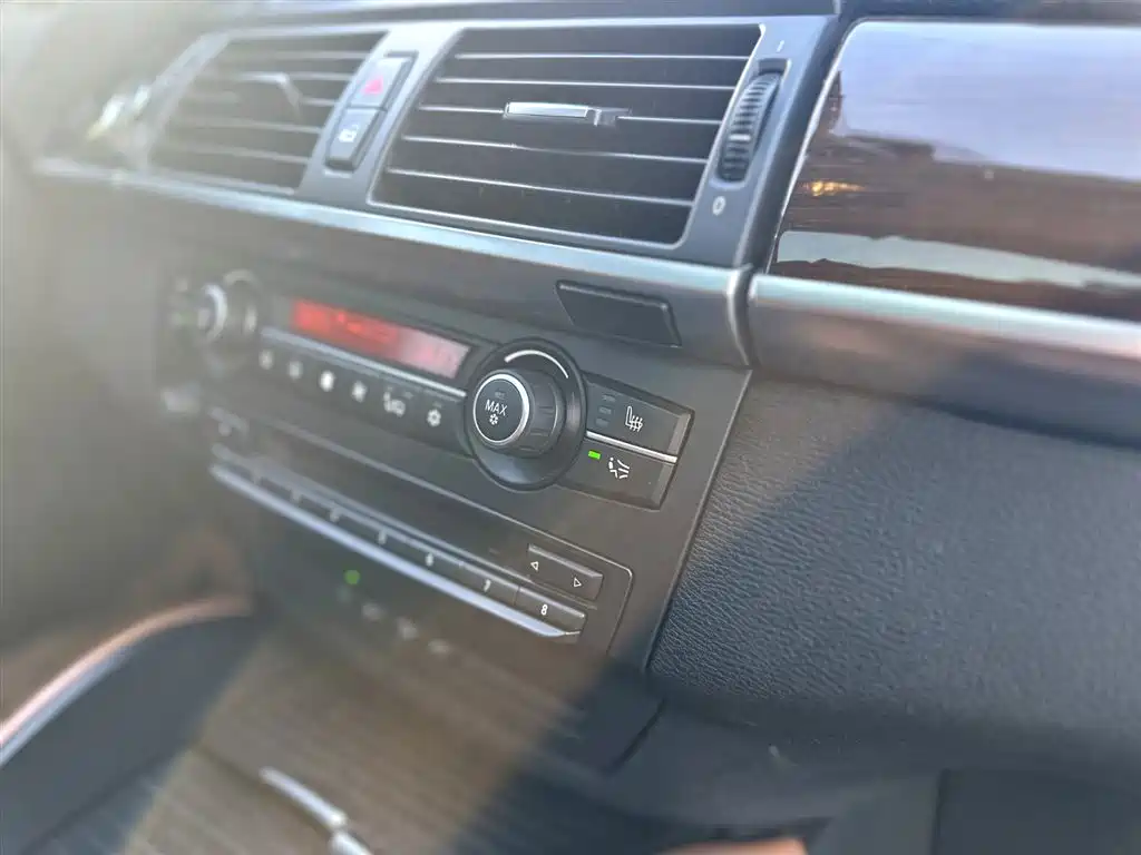 BMW X6 2014 — фото 12