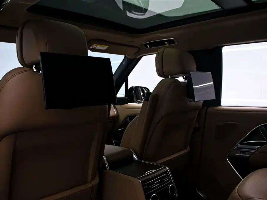 Land Rover Range Rover 2025 — фото 14