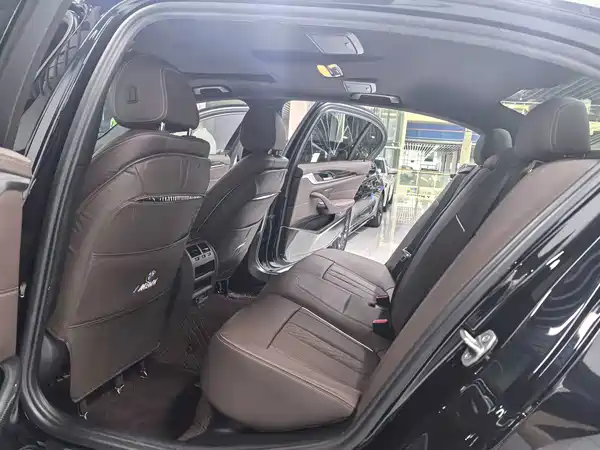 BMW 5 Series 2022
