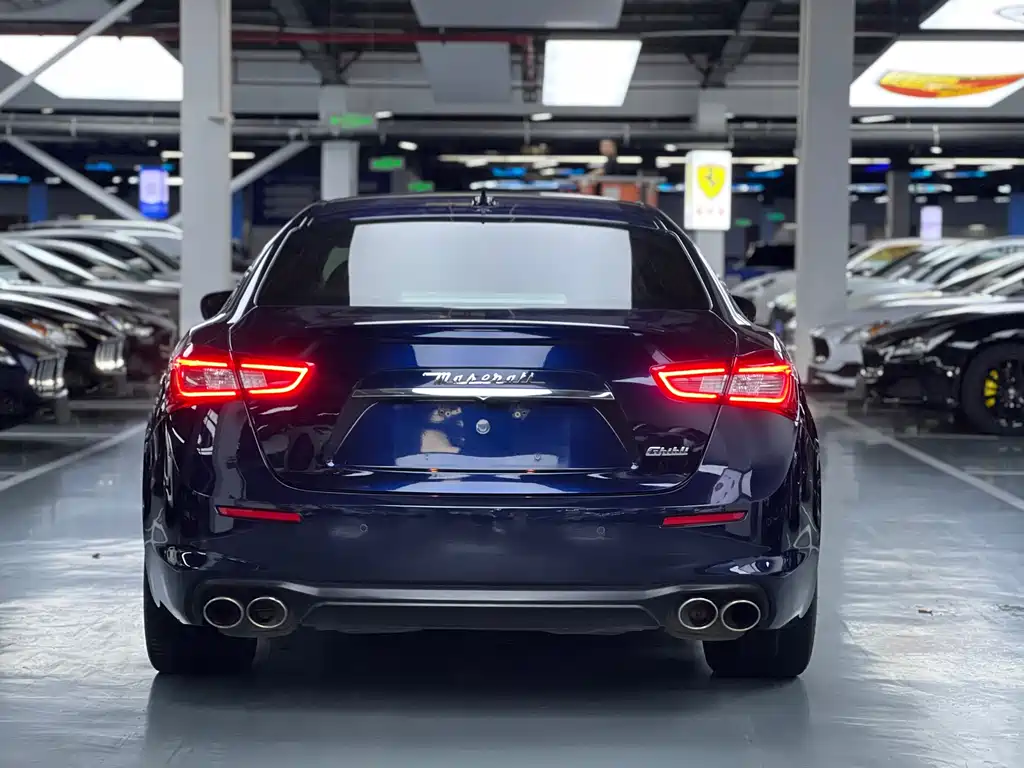Maserati Ghibli 2020 — фото 9