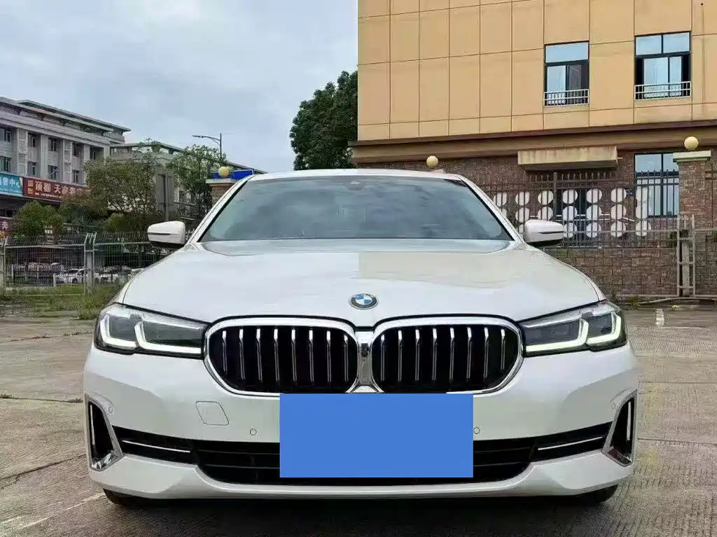 BMW 5 Series 2022