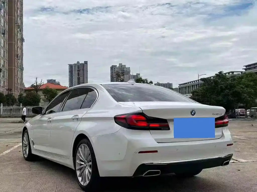 BMW 5 Series 2022