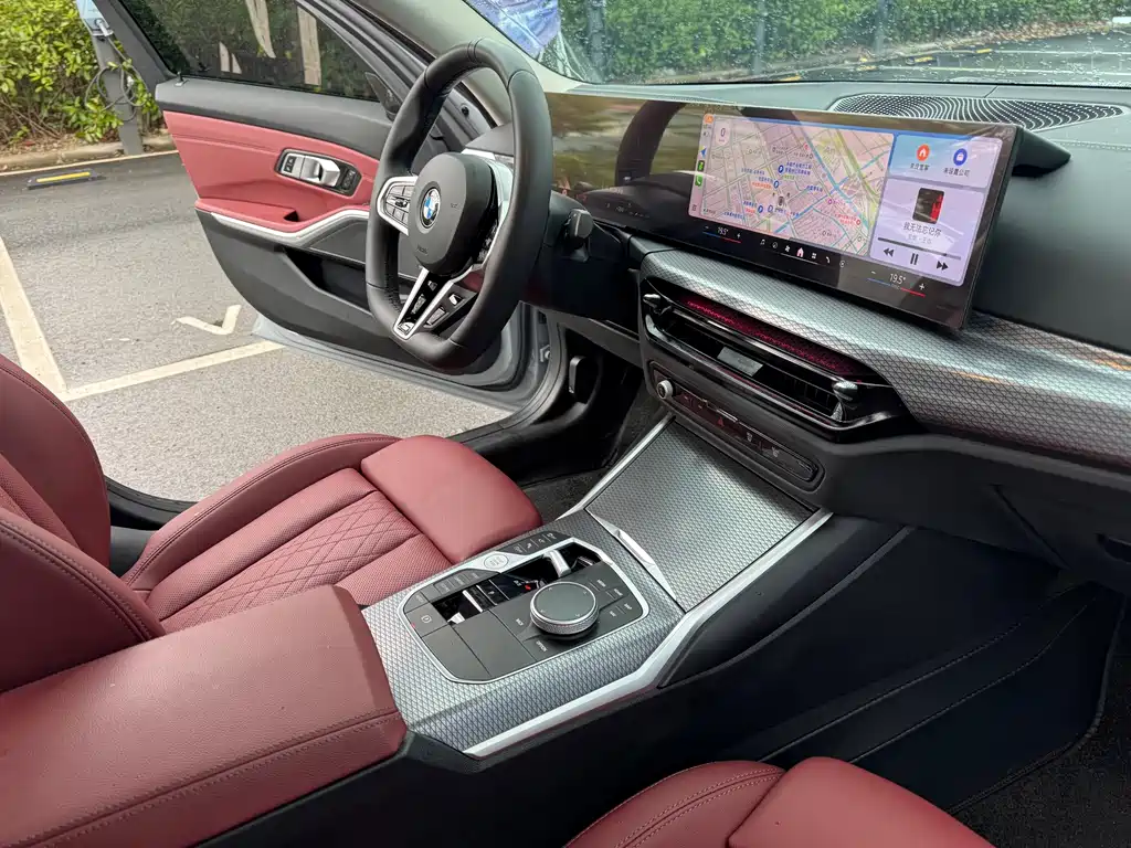 BMW 3 Series 2025 — фото 15