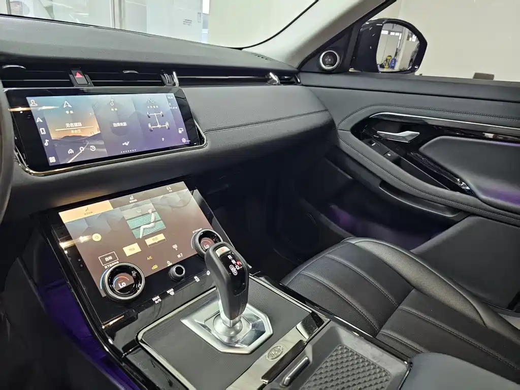 Land Rover Range Rover Evoque 2024 — фото 13