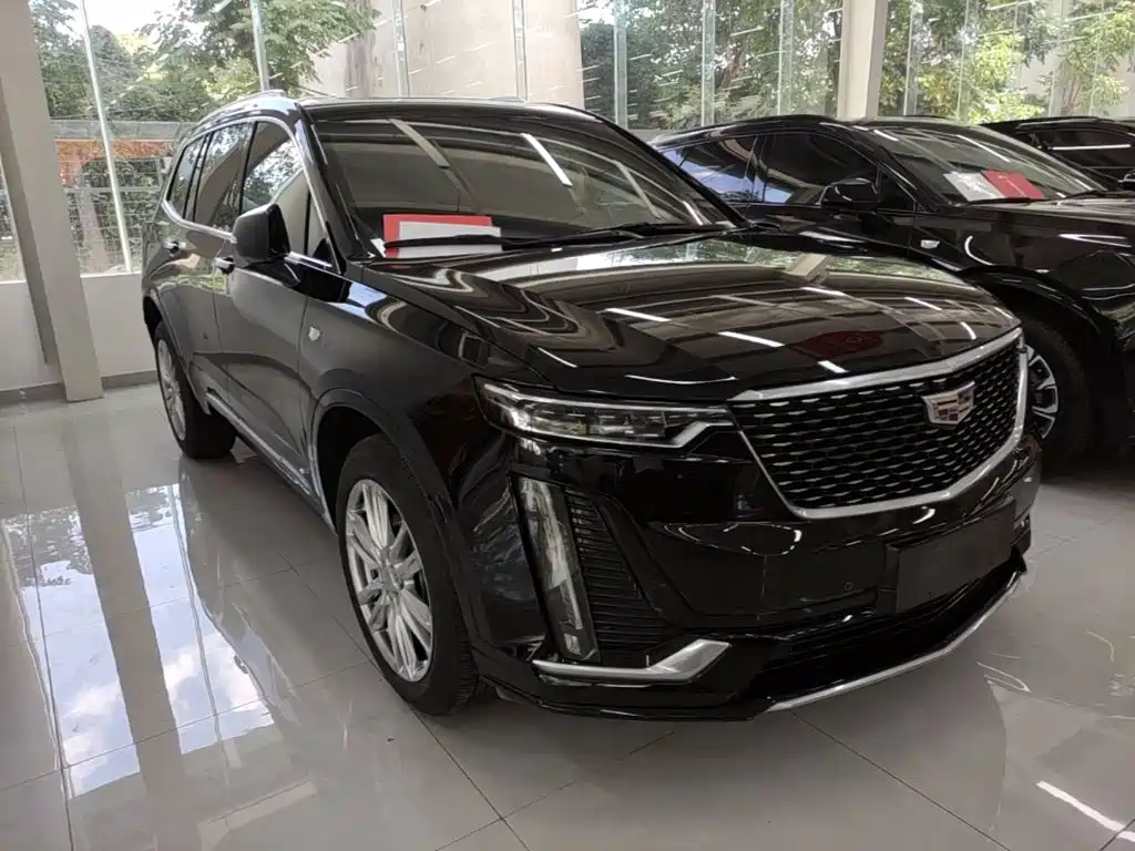 Cadillac XT6 2023 — фото 4