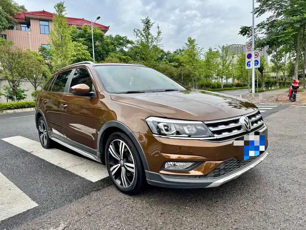 Volkswagen Cross Lavida 2018 — фото 4