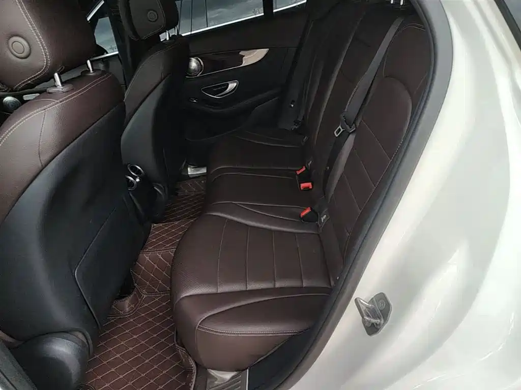 Mercedes-Benz GLC 2017 — фото 17