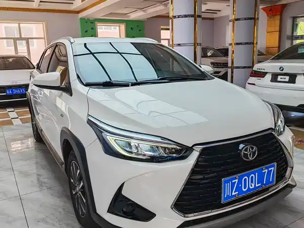 Toyota Yaris L 2022