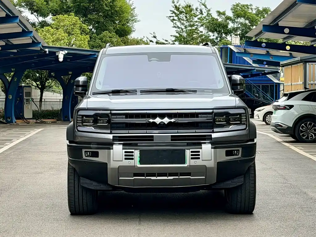 Fang Cheng Bao Leopard 5 2024