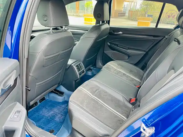 Volkswagen Golf 2020