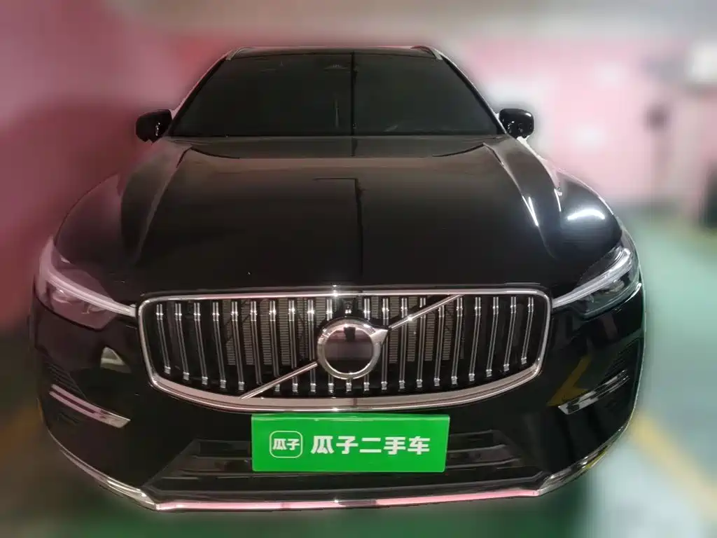 Volvo XC60 2025 — фото 24