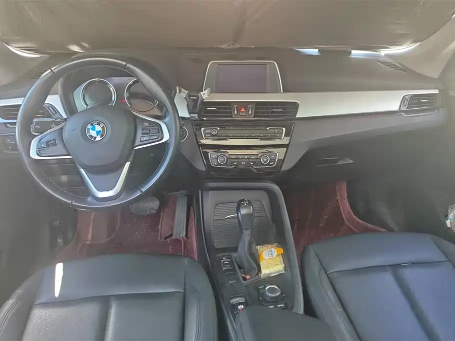 BMW X1 2019 — фото 12