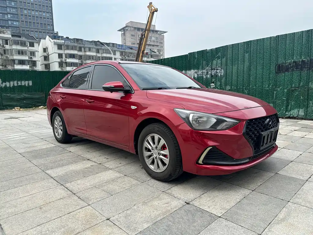 Hyundai Elantra 2020 — фото 3