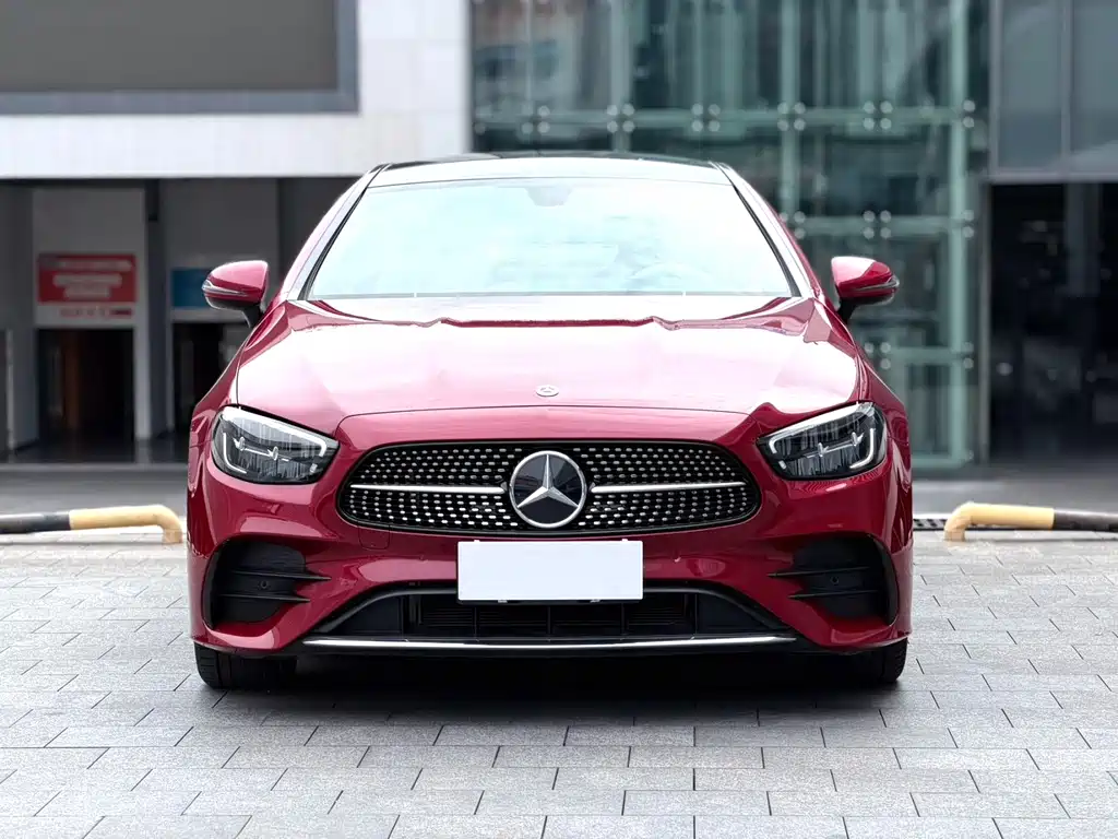 Mercedes-Benz E-Class 2022