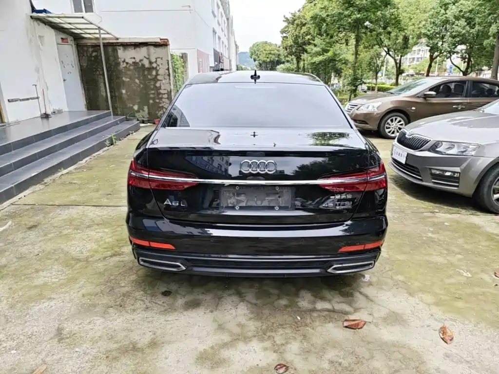 Audi A6L 2022