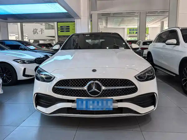 Mercedes-Benz C-Class 2024