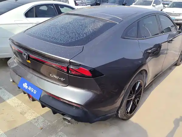 Changan UNI-V 2024