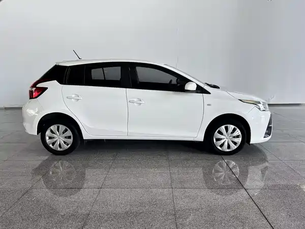 Toyota Yaris L 2019