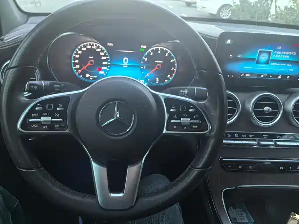 Mercedes-Benz GLC 2021