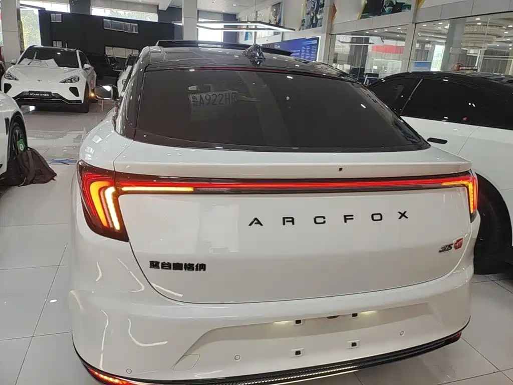 ARCFOX Alpha S 2023