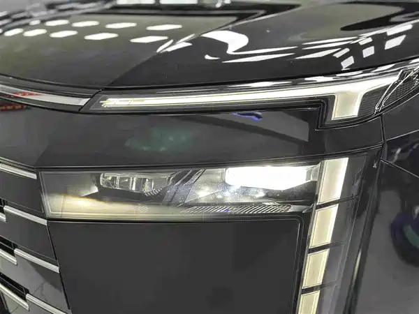 GAC Trumpchi E8 2024