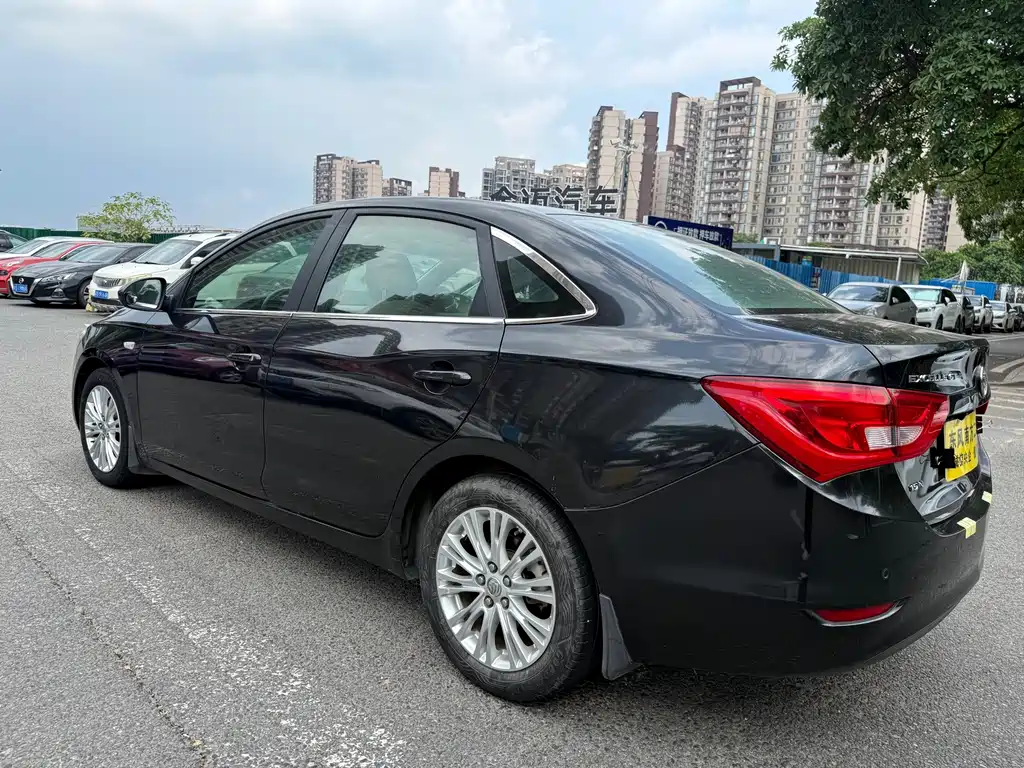 Buick Excelle 2016 — фото 12